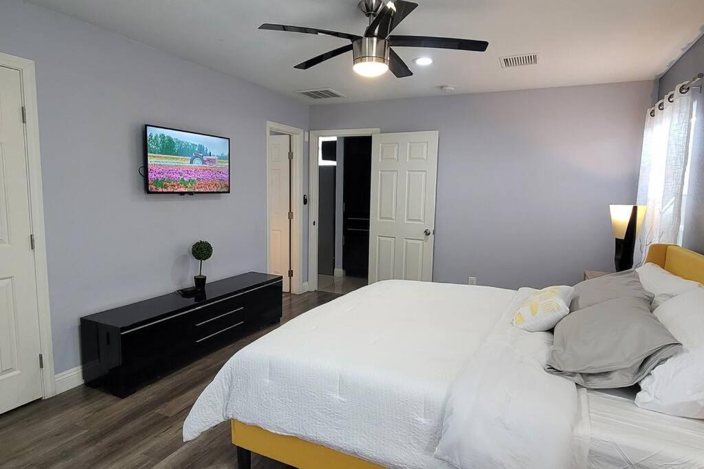 K - Fully Remodeled And Professionally Decorated ลาสเวกัส ภายนอก รูปภาพ