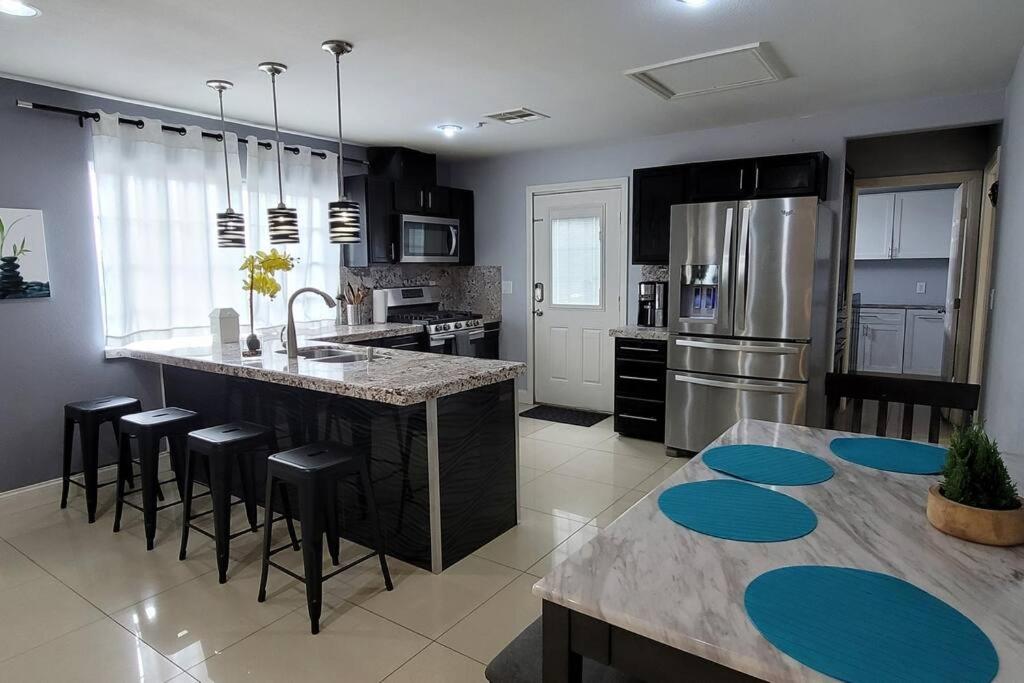 K - Fully Remodeled And Professionally Decorated ลาสเวกัส ภายนอก รูปภาพ